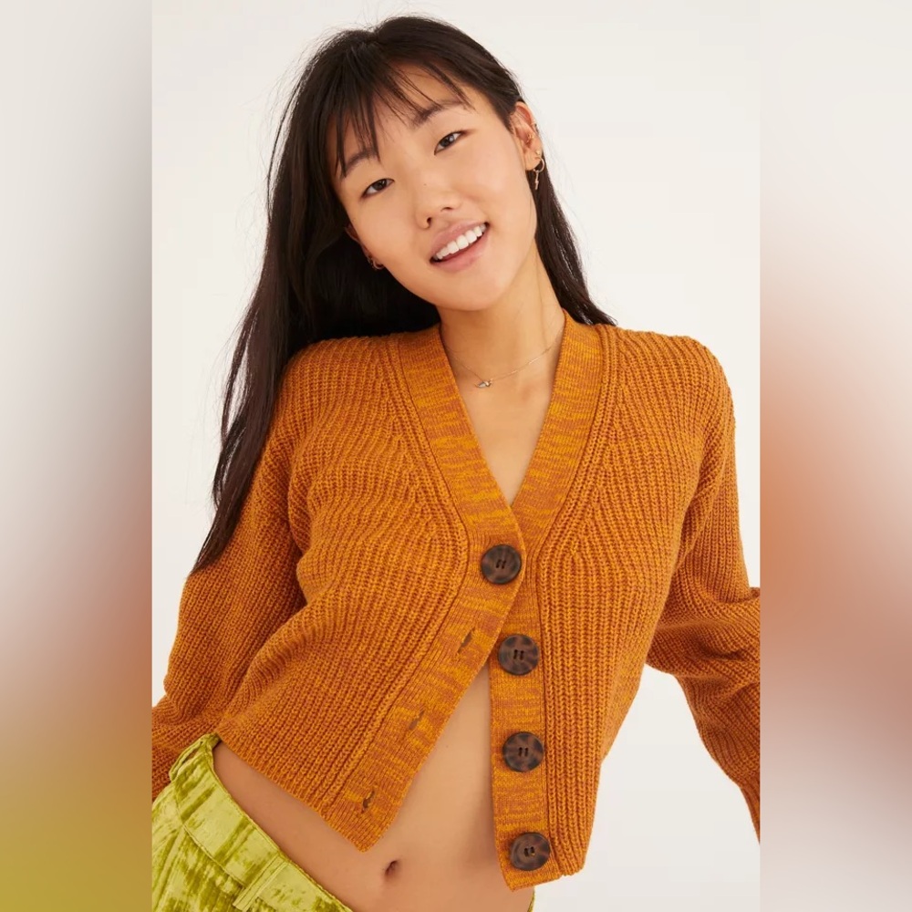 LIKE NEW SIZE S Urban Outfitters Orange Cardigan with Buttons